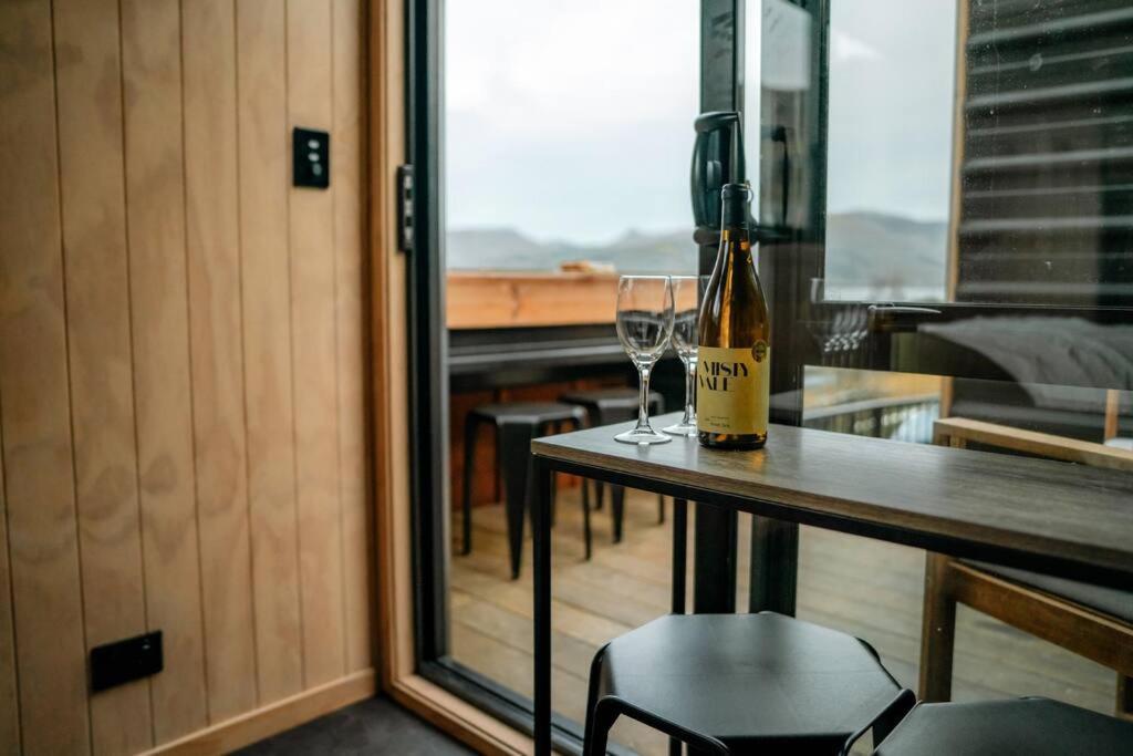 Cass Bay Retreat With Outdoor Bath Christchurch Apartment Lyttelton Exterior photo