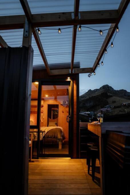 Cass Bay Retreat With Outdoor Bath Christchurch Apartment Lyttelton Exterior photo